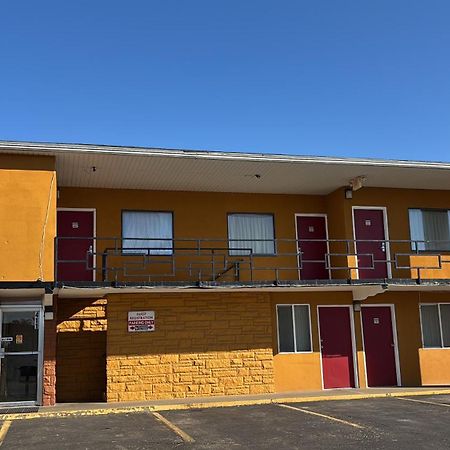 Economy Inn & Suites Harrisburg Kültér fotó