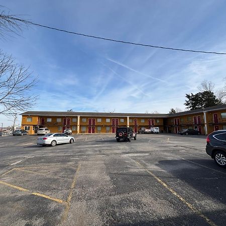 Economy Inn & Suites Harrisburg Kültér fotó