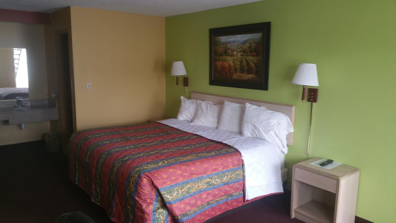 Economy Inn & Suites Harrisburg Kültér fotó
