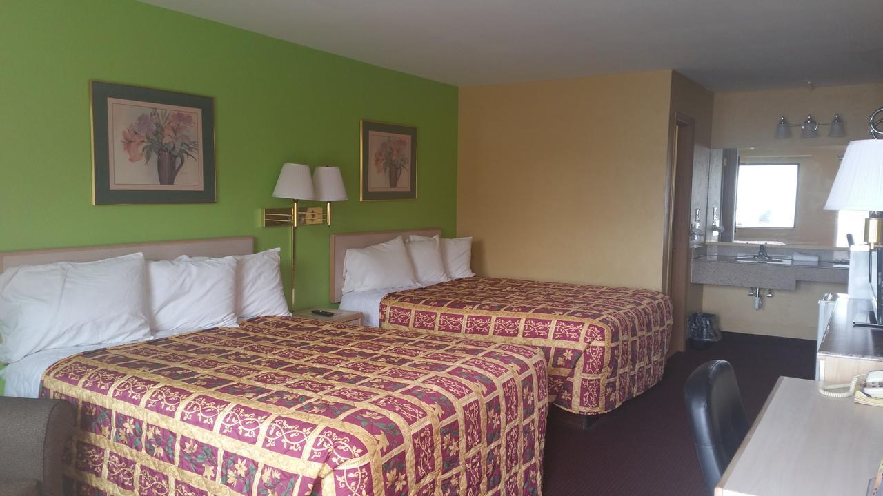 Economy Inn & Suites Harrisburg Kültér fotó